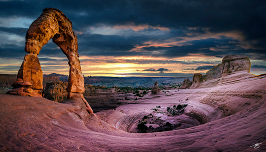 Delicate Arch Setting